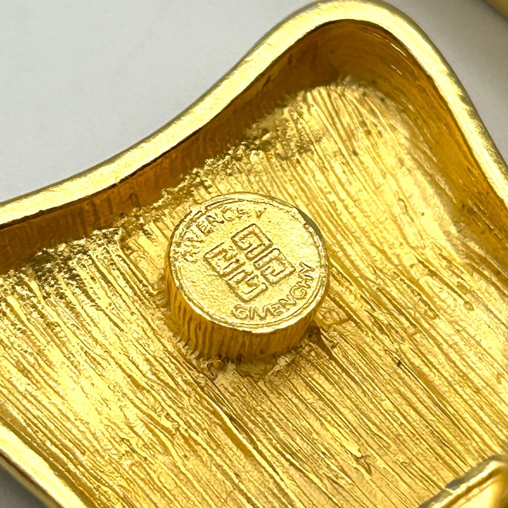 Beautiful Signed Givenchy Large Square Vintage Br… - image 5